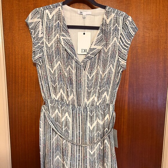 DR2 Dress Small - Picture 1 of 2